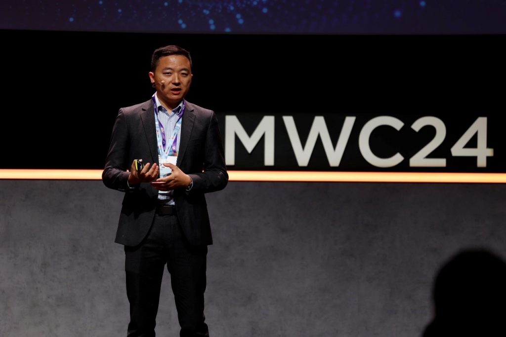 华为面向运营商伙伴发布大型政企和中小企业商业市场的创新产品与解决方案 华为面向运营商伙伴发布大型政企和中小企业商业市场的创新产品与解决方案